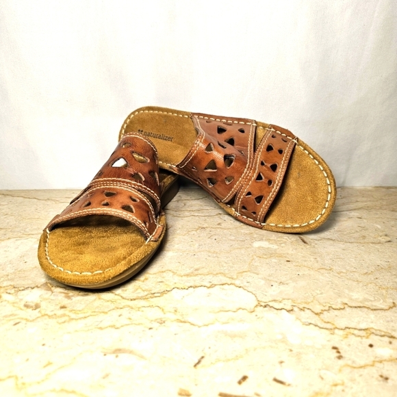 NOS Naturalizer Devon Womens Brown Leather Cutout Open Toe Sandals Size 8M - Picture 1 of 7